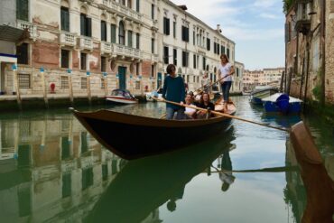 Venice, Walk & Row